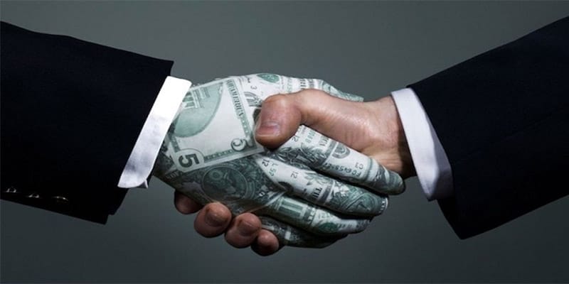 چگونه در برابر بحرانهای اقتصادی در امان باشیم؟